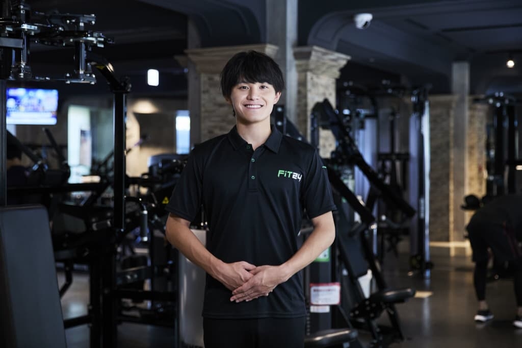 背中を効果的にトレーニングするならFiT24への画像