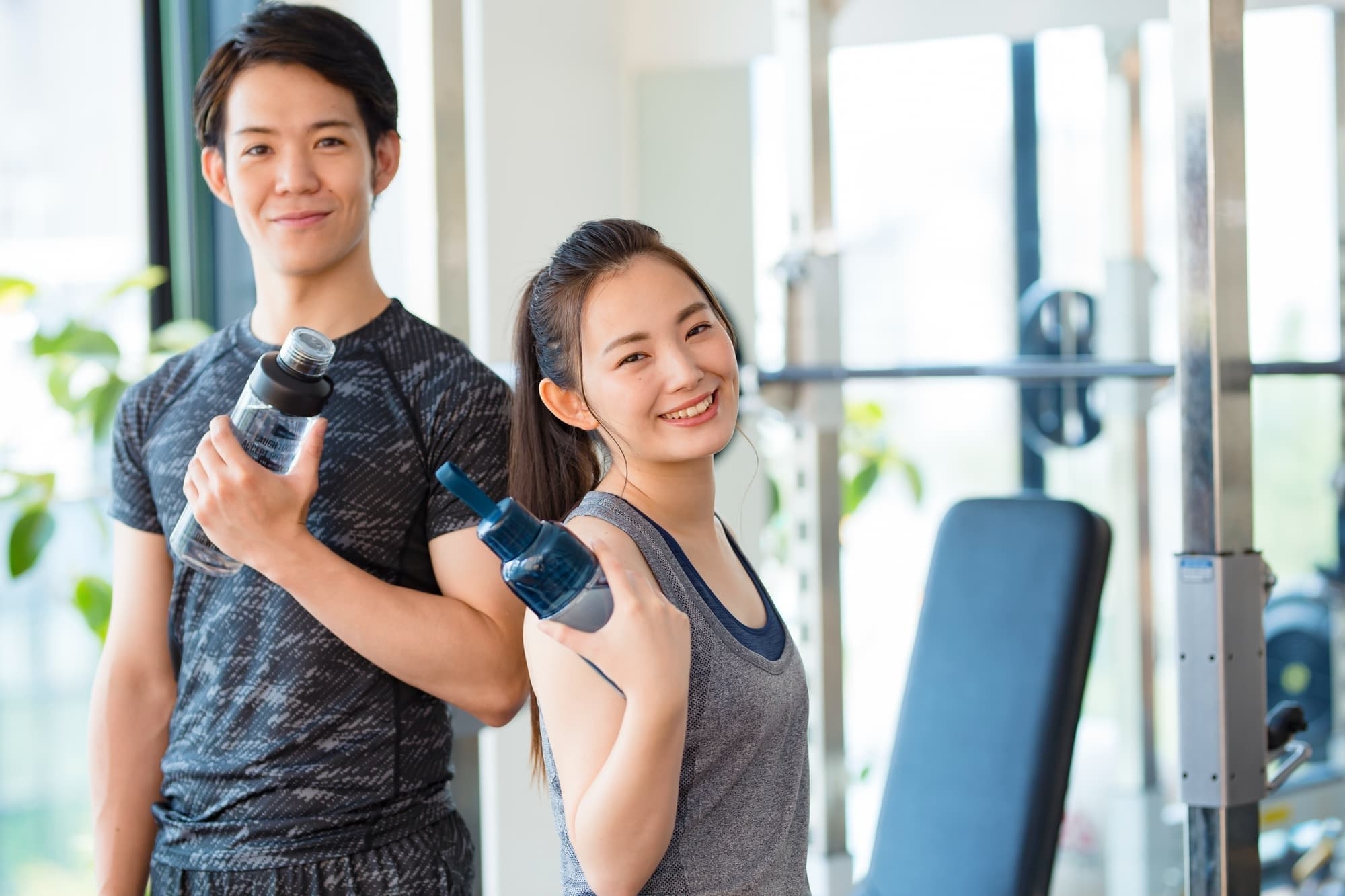 【初心者向け】ジム服装の選び方！女性・男性別おすすめコーデもご紹介